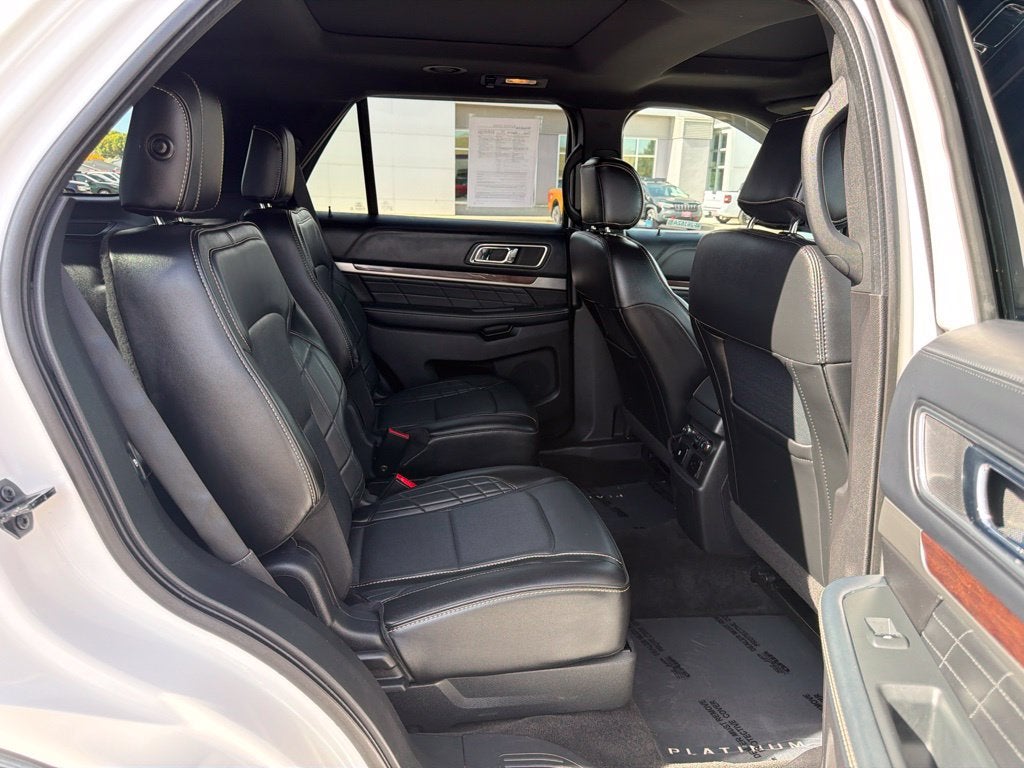 2017 Ford Explorer Platinum