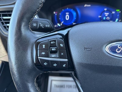 2022 Ford Escape Hybrid Titanium