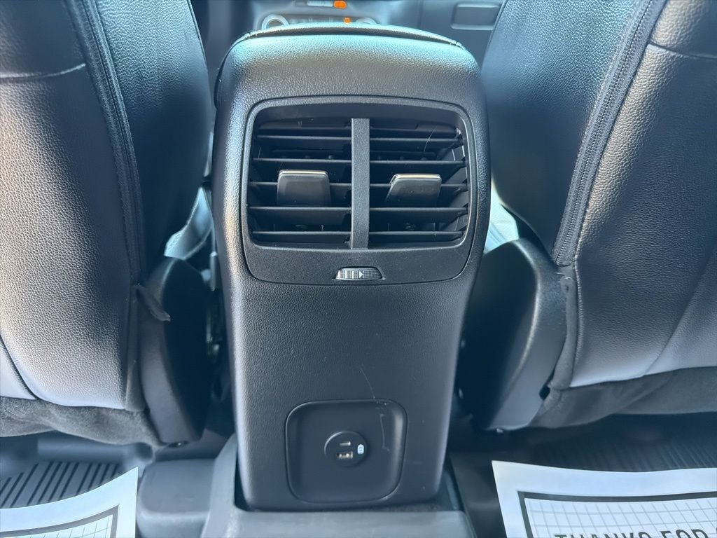 2022 Ford Escape Hybrid Titanium