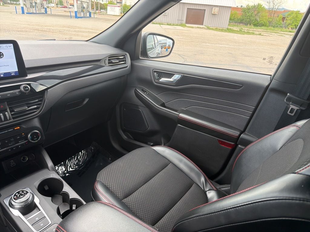 2025 Ford Escape ST-Line Select