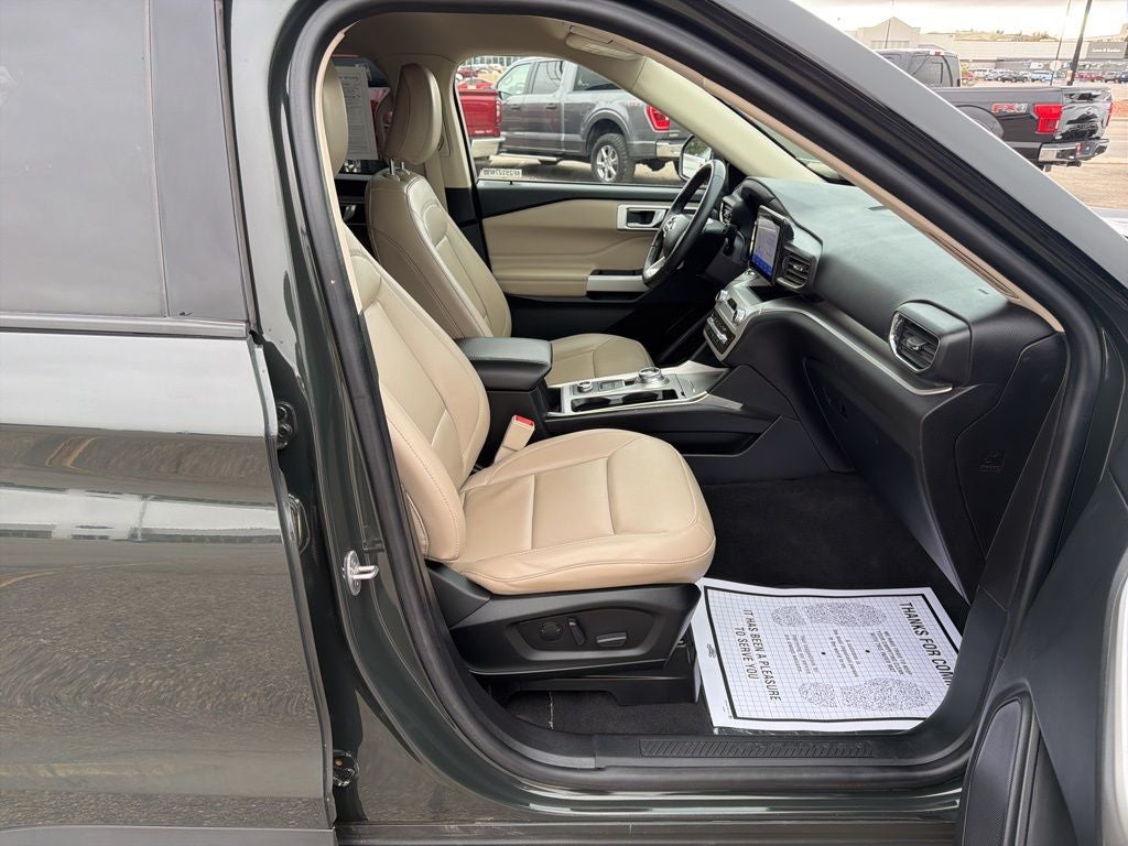 2022 Ford Explorer XLT