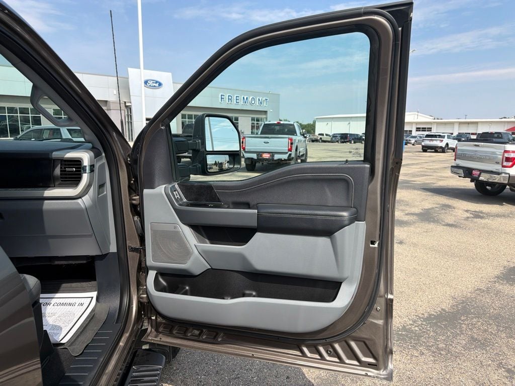 2023 Ford F-350SD XLT Premium Sport