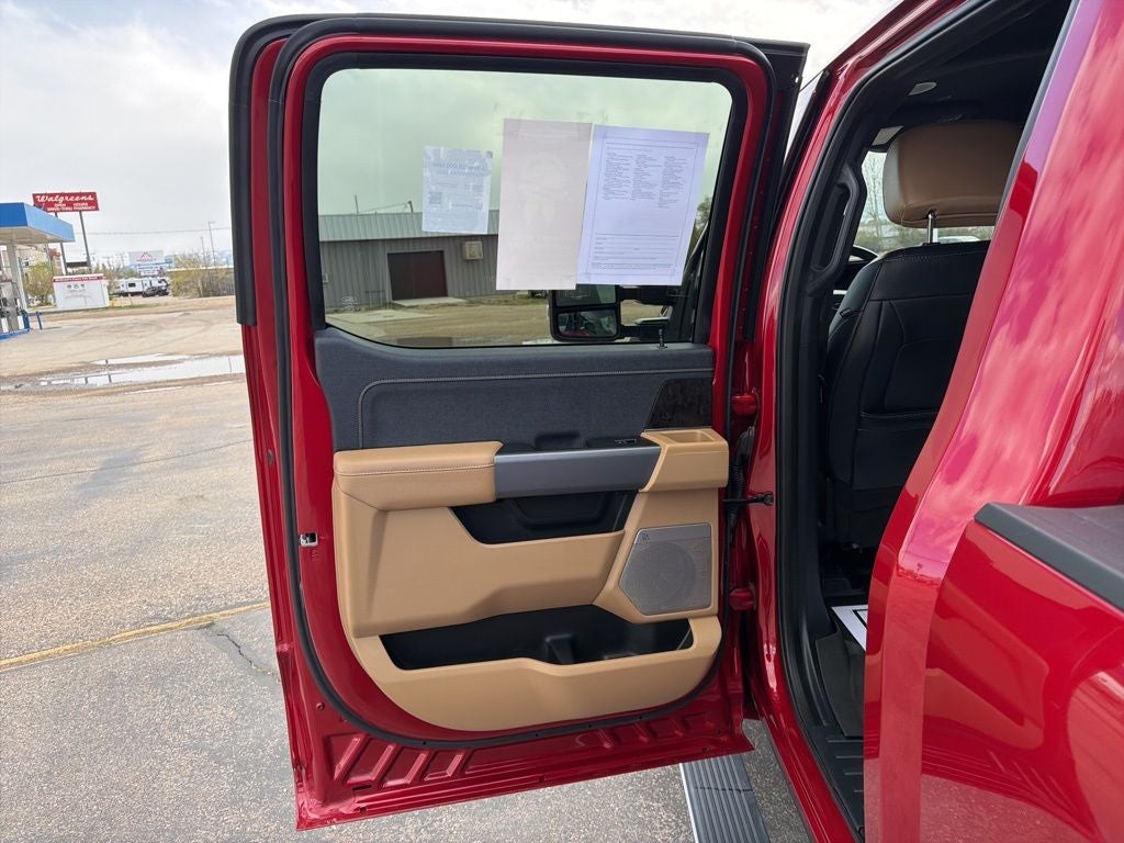 2024 Ford F-350SD Lariat