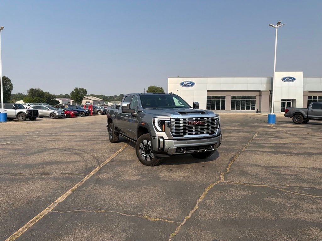 2025 GMC Sierra 2500HD Denali