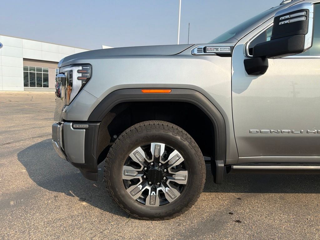 2025 GMC Sierra 2500HD Denali