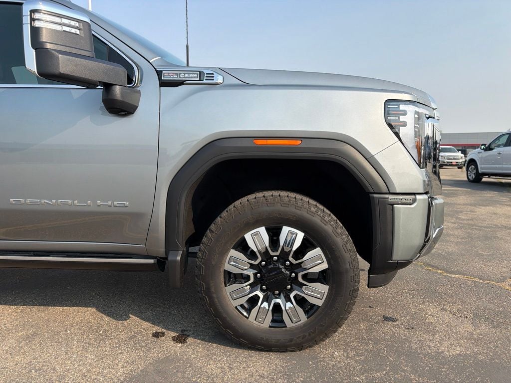 2025 GMC Sierra 2500HD Denali