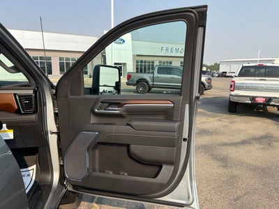 2025 GMC Sierra 2500HD Denali
