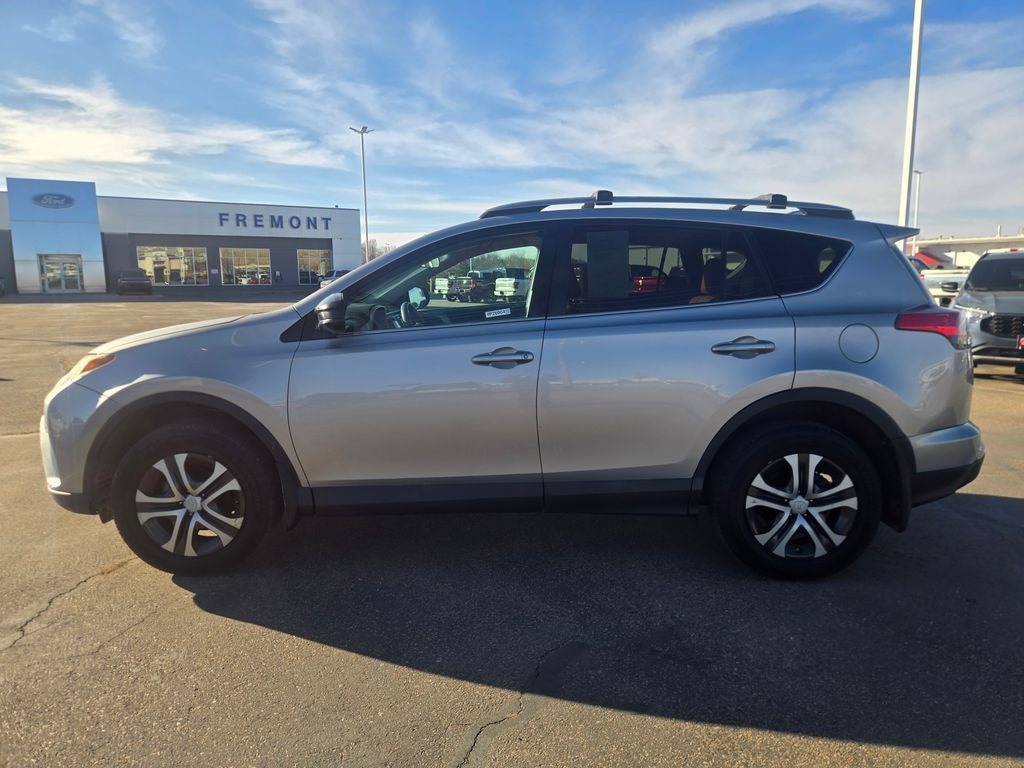 2017 Toyota RAV4 LE