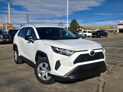 2025 Toyota RAV4 LE
