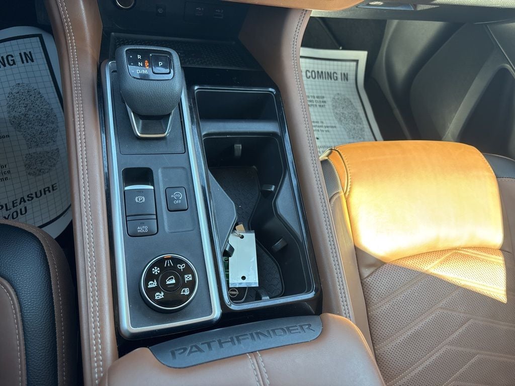 2023 Nissan Pathfinder Platinum