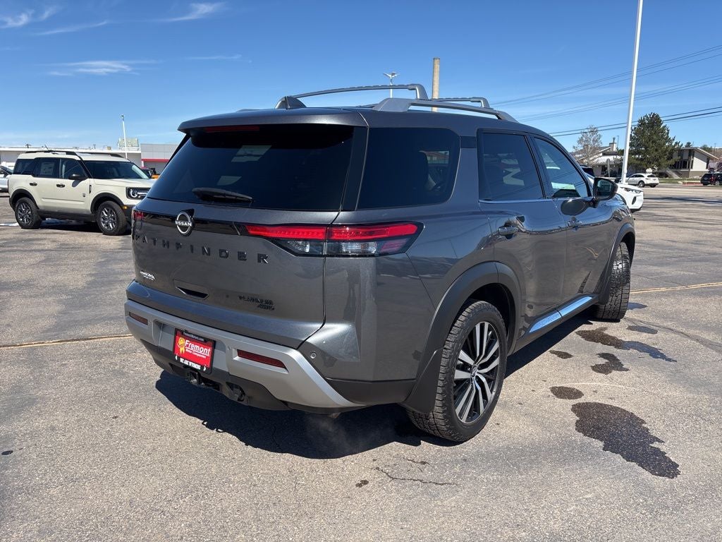 2023 Nissan Pathfinder Platinum