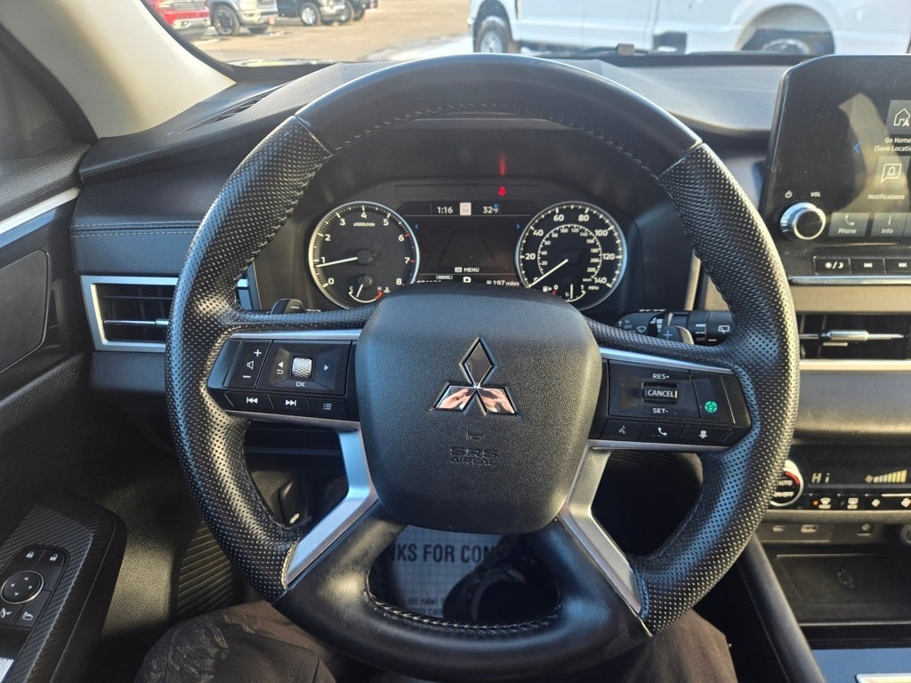 2024 Mitsubishi Outlander SE