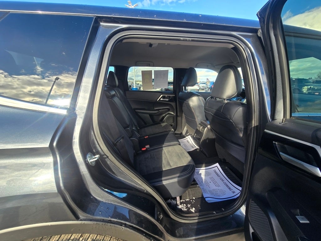 2024 Mitsubishi Outlander SE