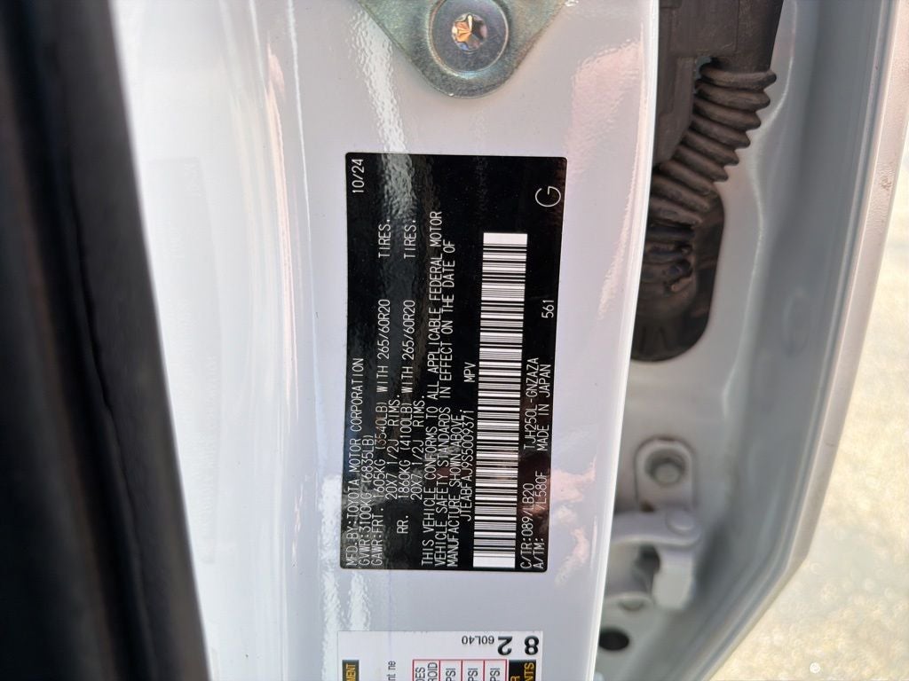 2025 Toyota Land Cruiser Base