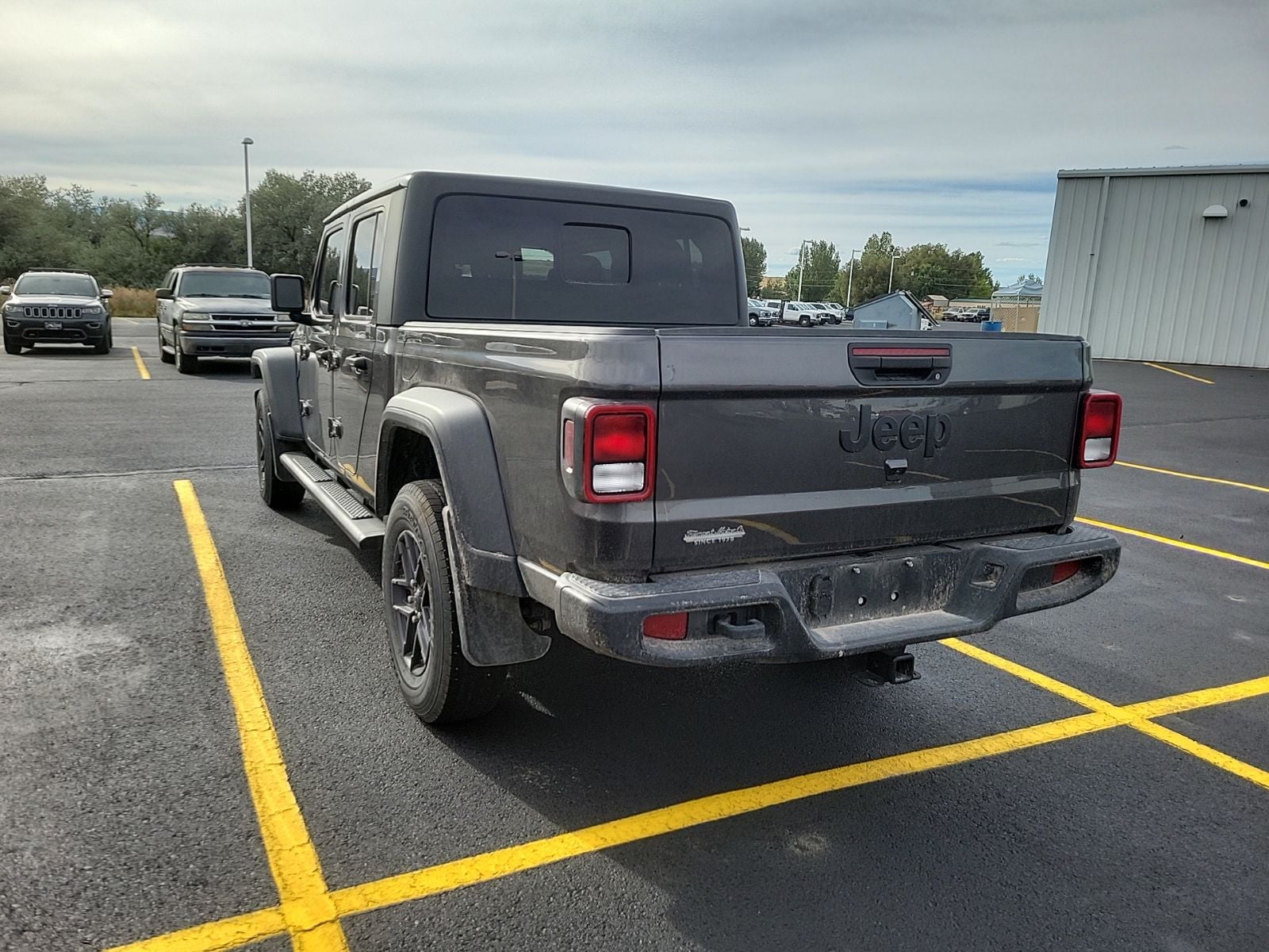 2025 Jeep Gladiator Sport S