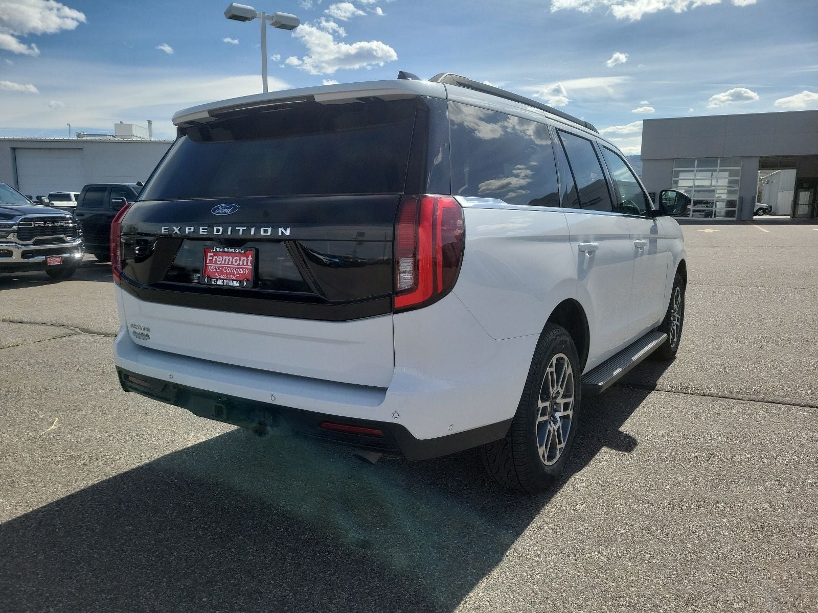 2025 Ford Expedition Active