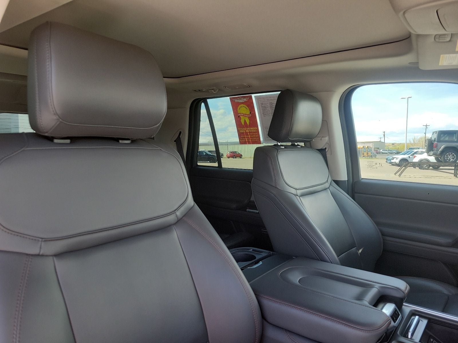 2025 Ford Expedition Active