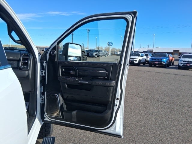 2023 RAM 3500 Limited