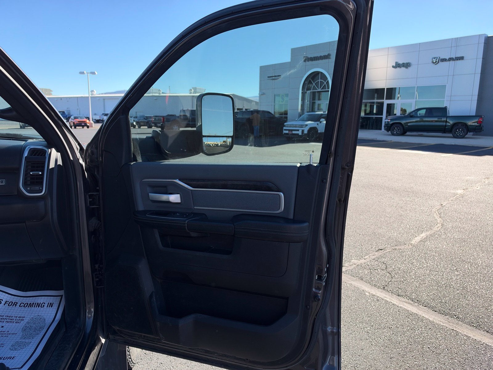 2021 RAM 3500 Big Horn Crew Cab 4x4 8' Box