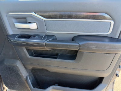 2021 RAM 3500 Big Horn Crew Cab 4x4 8' Box
