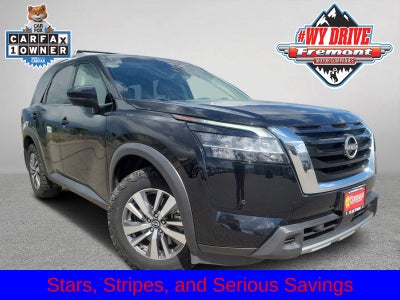 2023 Nissan Pathfinder SL