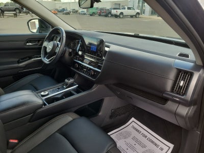 2023 Nissan Pathfinder SL